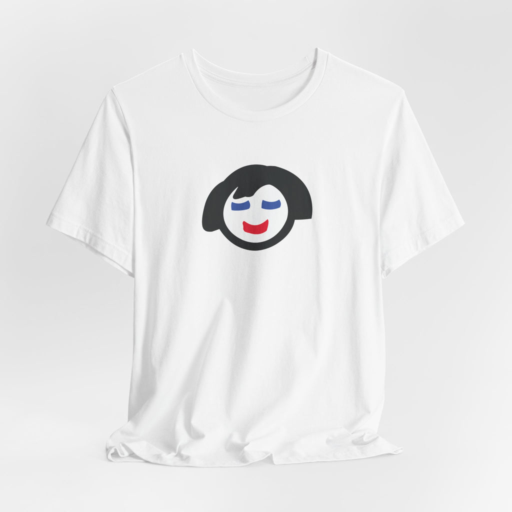 Minimalist Smiling Face Graphic Tee — Cute Peaceful Emoji T-Shirt