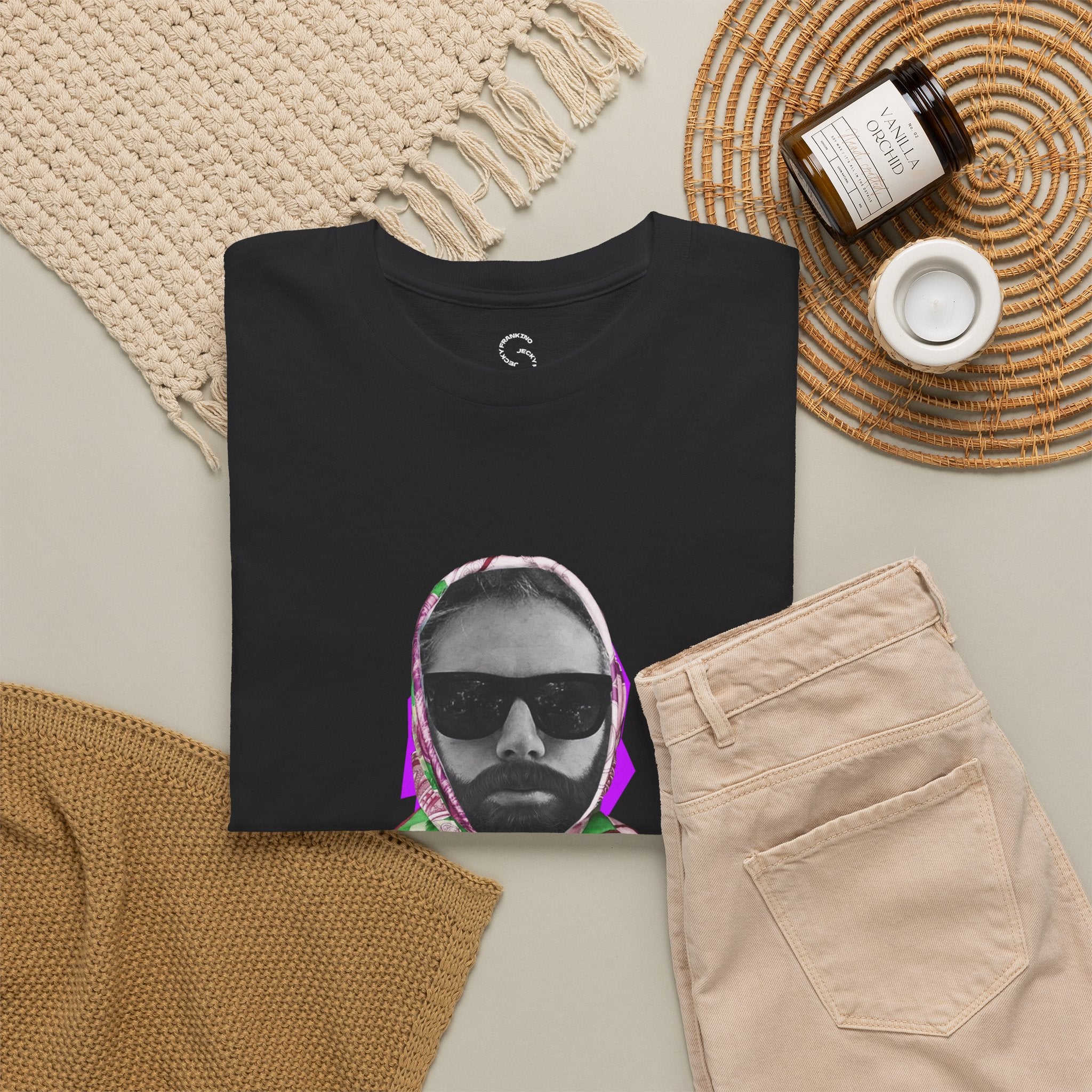 JECKY Fuxia FOULARD  Man  T-Shirt | Retro Portrait, Sunglasses, Vaporwave Accent