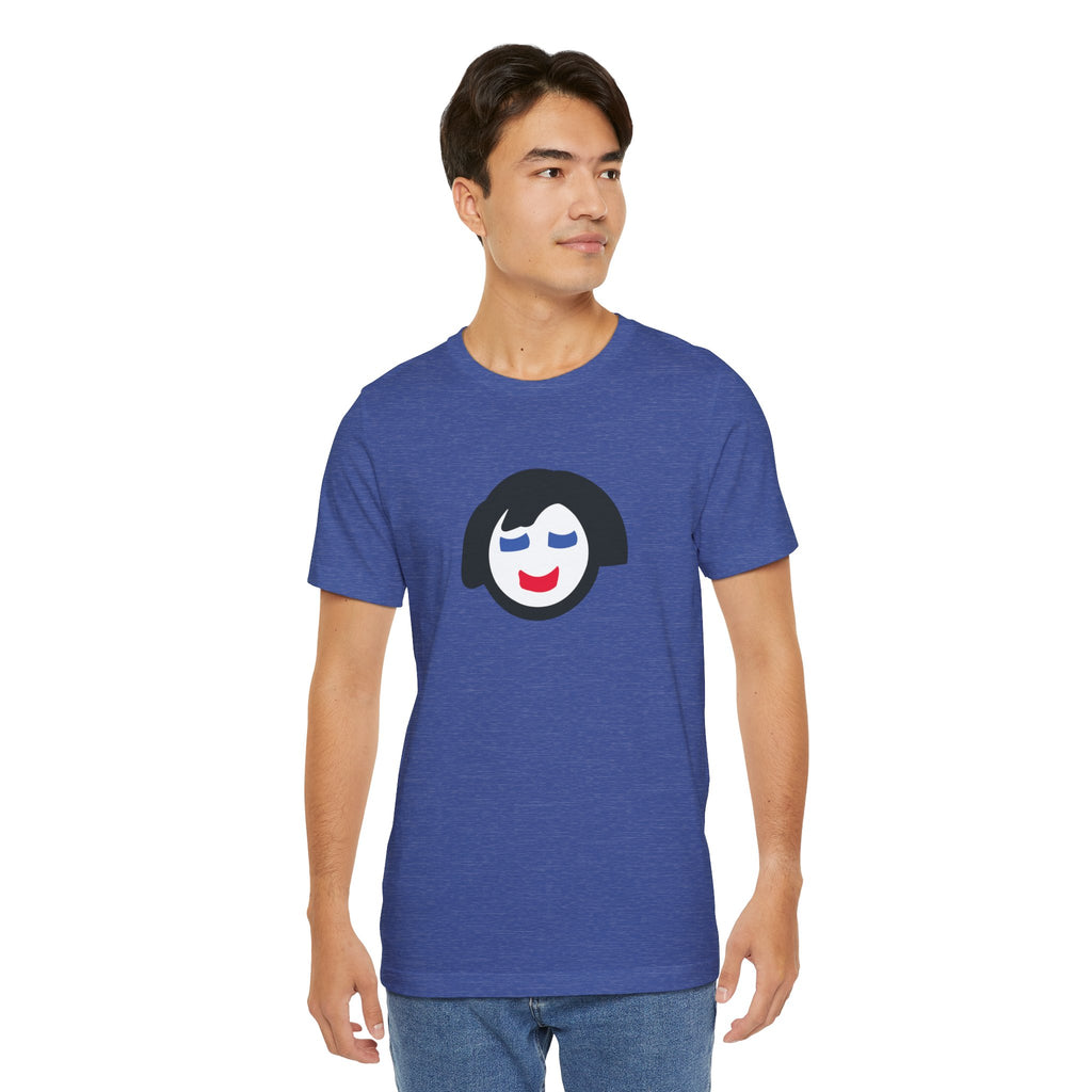 Minimalist Smiling Face Graphic Tee — Cute Peaceful Emoji T-Shirt