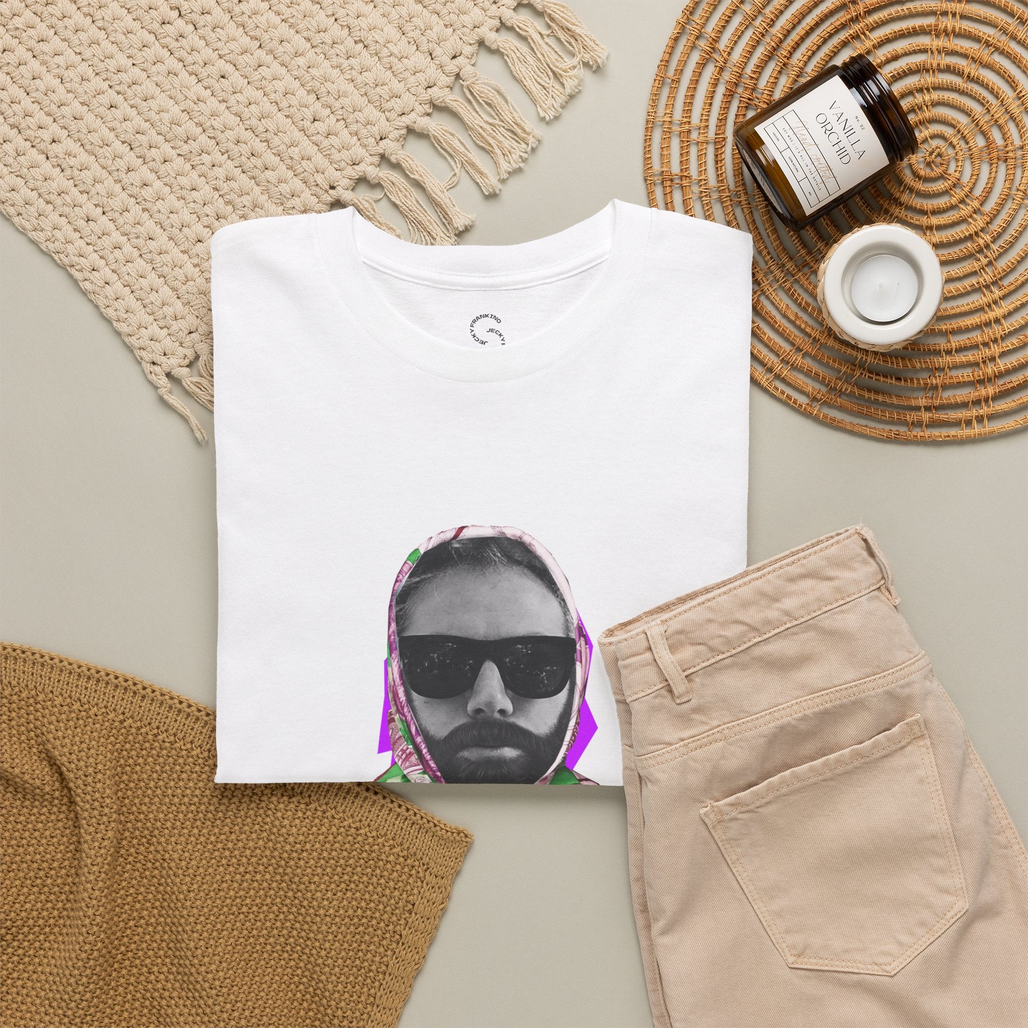 JECKY Fuxia FOULARD  Man  T-Shirt | Retro Portrait, Sunglasses, Vaporwave Accent