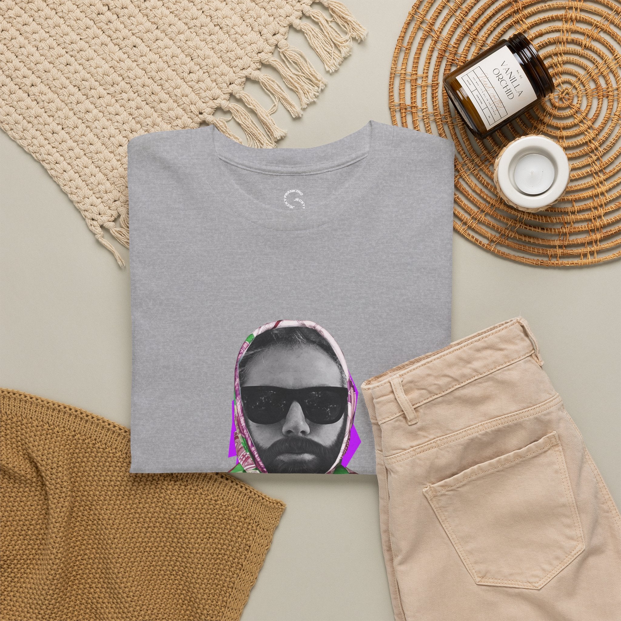 JECKY Fuxia FOULARD  Man  T-Shirt | Retro Portrait, Sunglasses, Vaporwave Accent